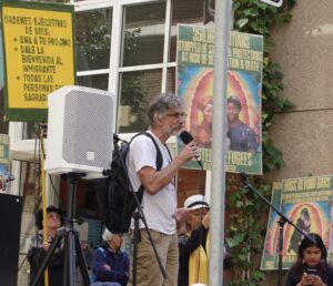 Read more about the article Seth Donnelly speaking in front of Senator Padilla’s office